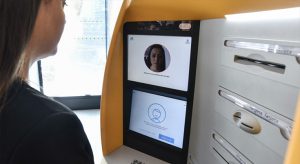 CaixaBank instaluje bankomaty s rozpoznáváním obličeje